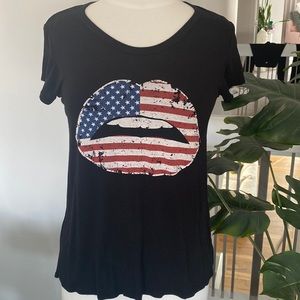 Black T-Shirt “American Lips”
